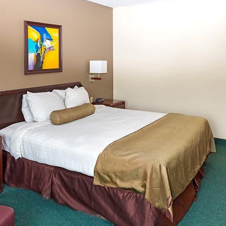 Super 8 By Wyndham Somerset Esterno foto