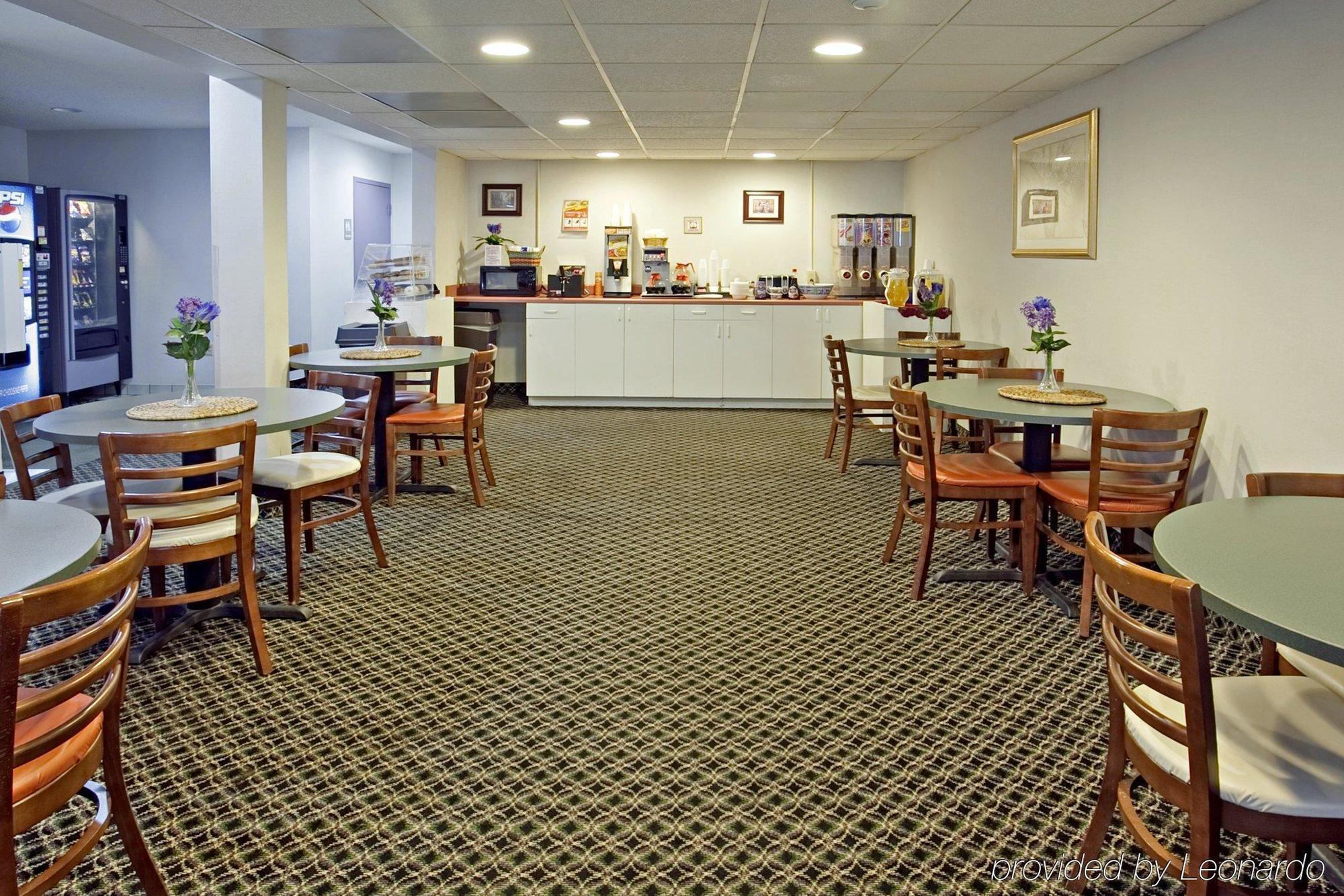 Super 8 By Wyndham Somerset Esterno foto