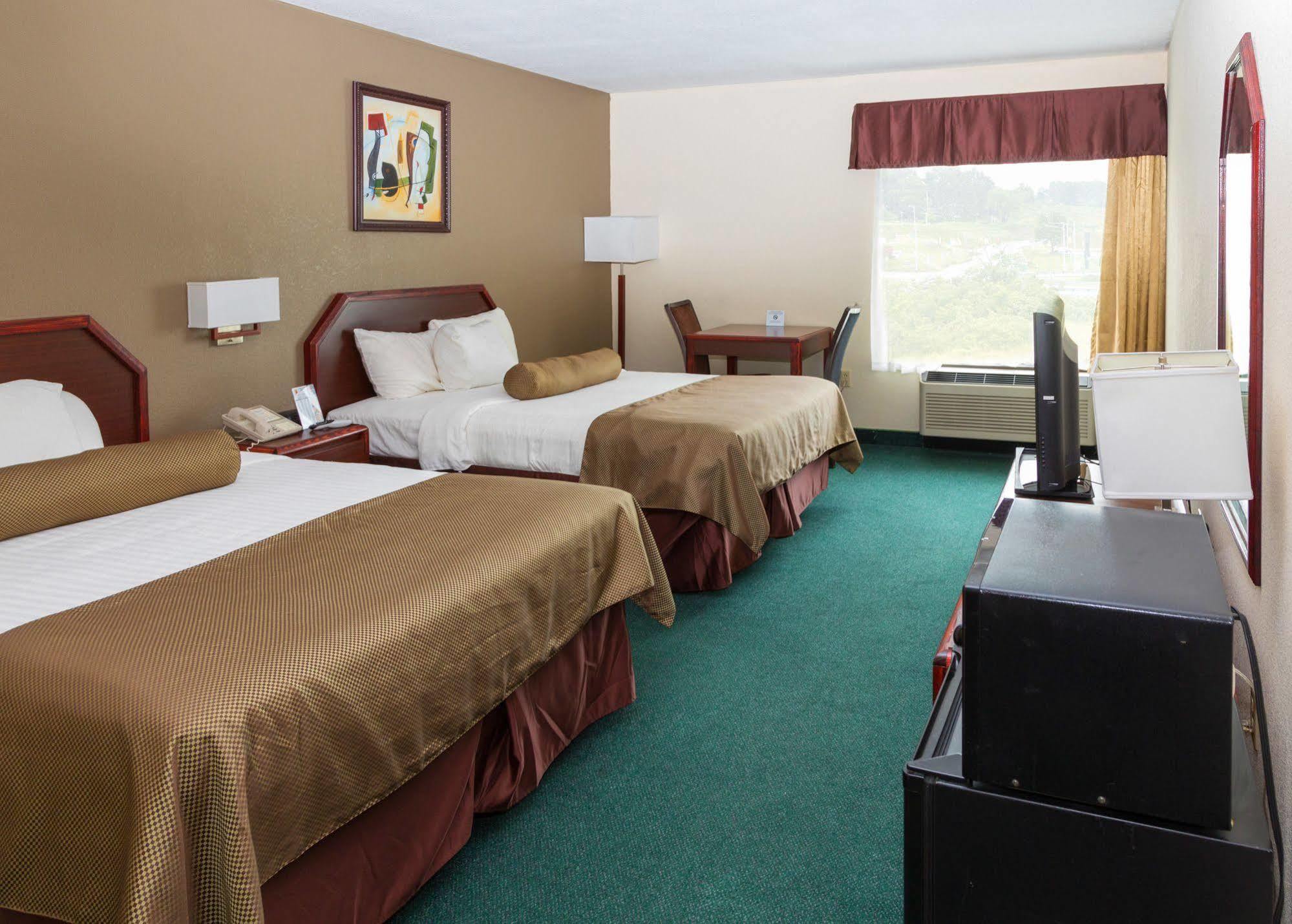 Super 8 By Wyndham Somerset Esterno foto